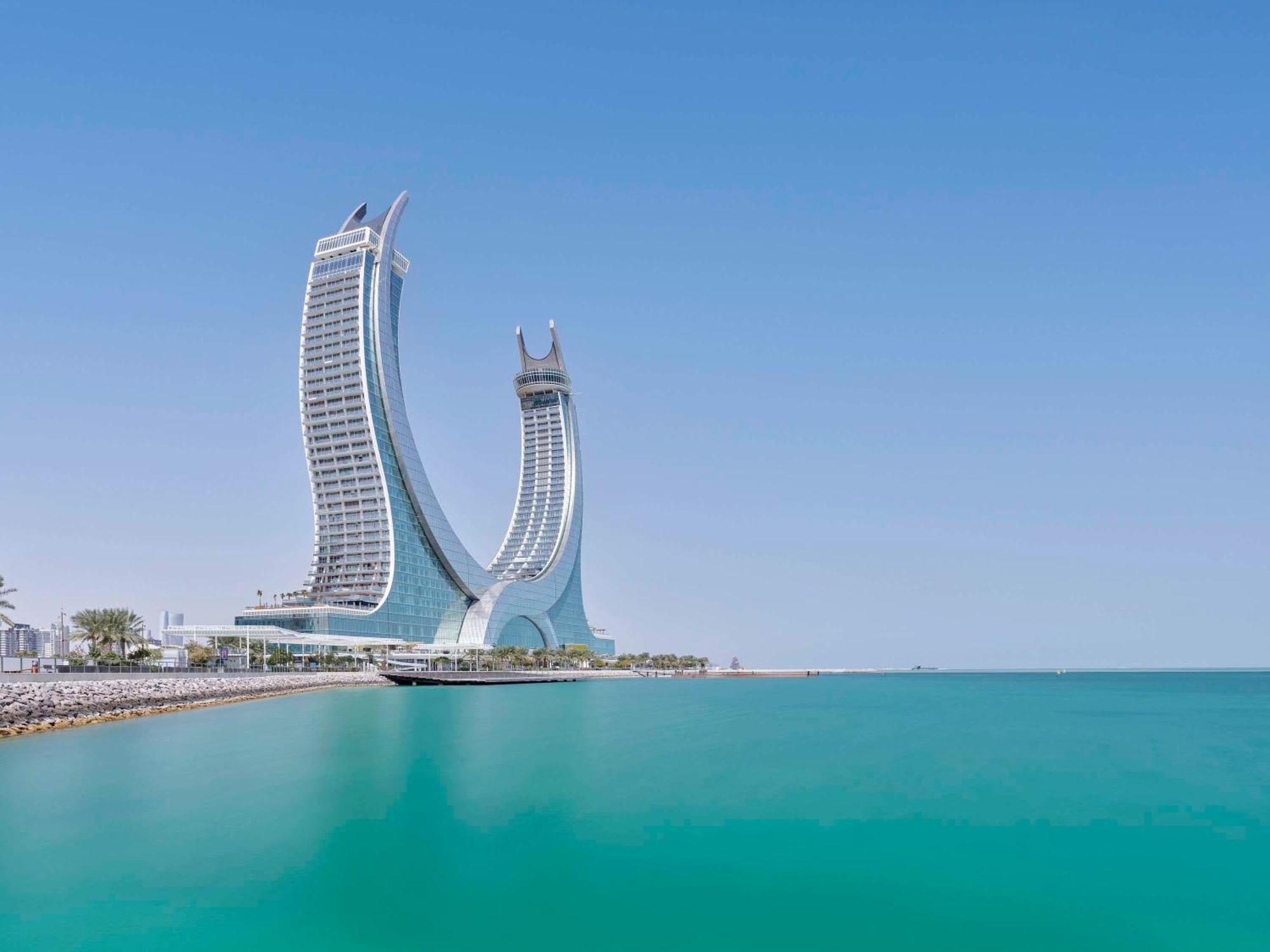 Fairmont Doha Hotel Lusail Exterior photo The Jumeirah Royal Towers